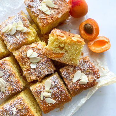 torta di albicocche e mandorle senza burro