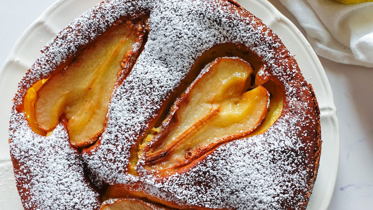 Torta Soffice Ricotta e Pere Senza Burro