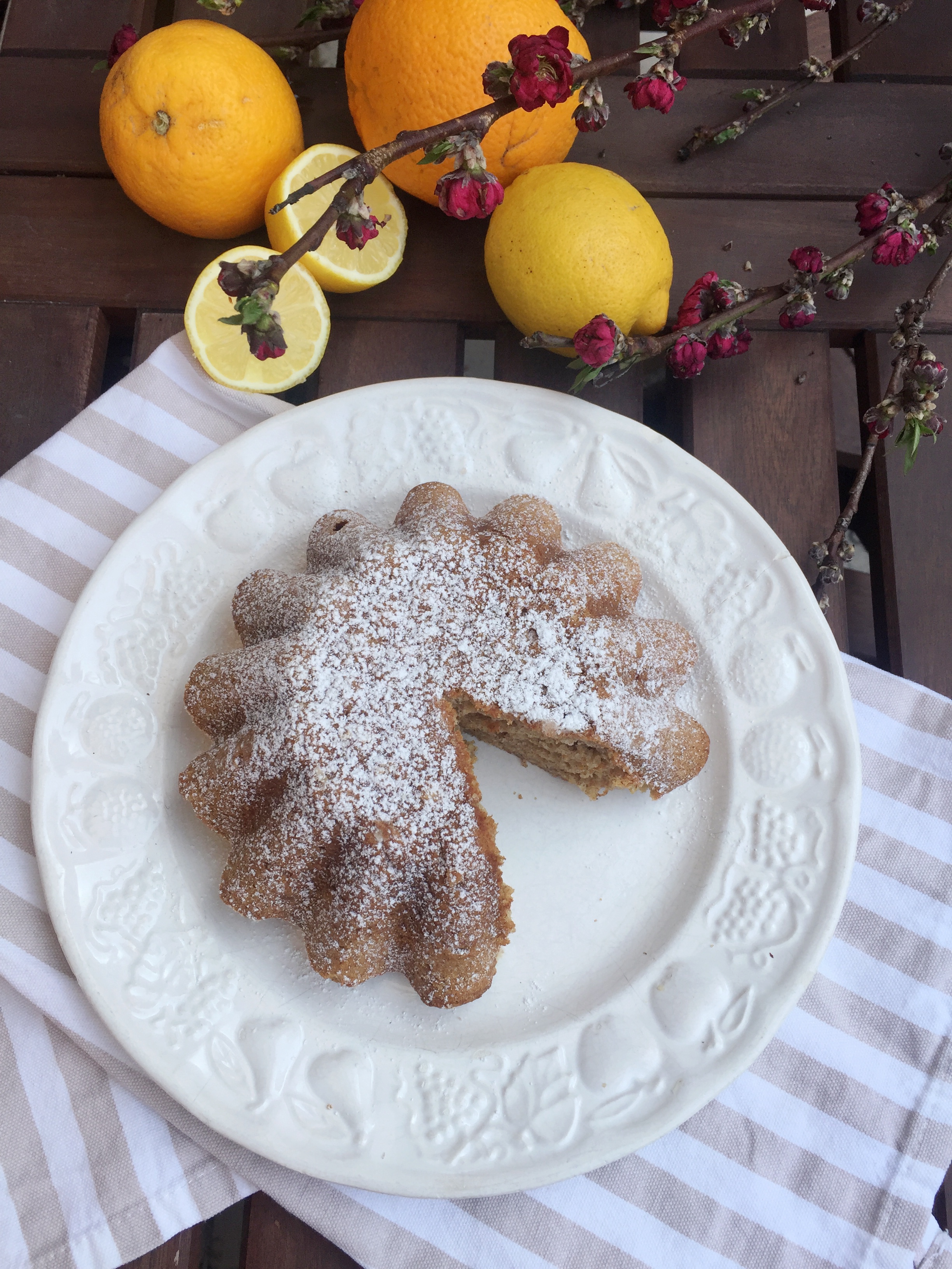 Torta all'Acqua Senza Burro agli Agrumi