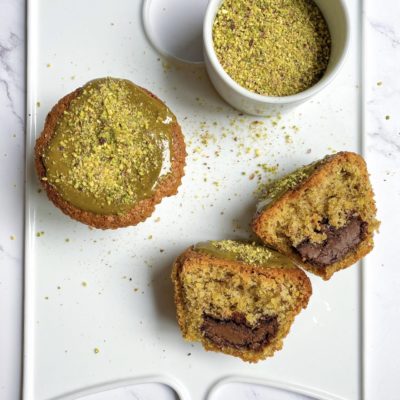 muffin al pistacchio con cuore al cioccolato