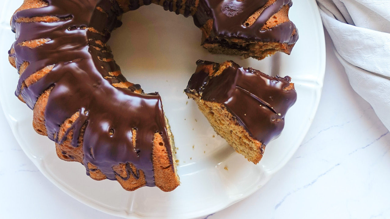 Torta di Nocciole e Cioccolato Senza Burro