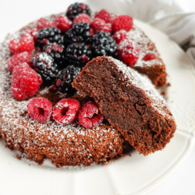 Torta Fondente al Cioccolato Senza Farina e Burro