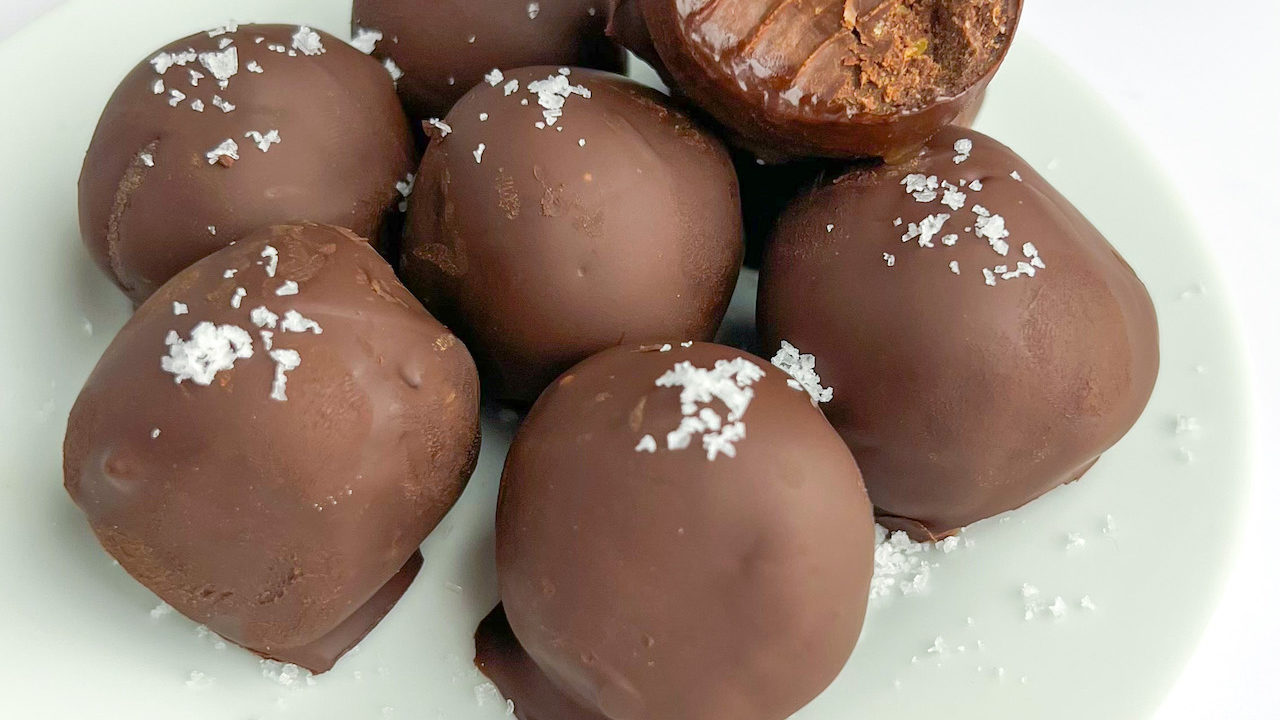 Tartufi Proteici al Cioccolato e Ceci