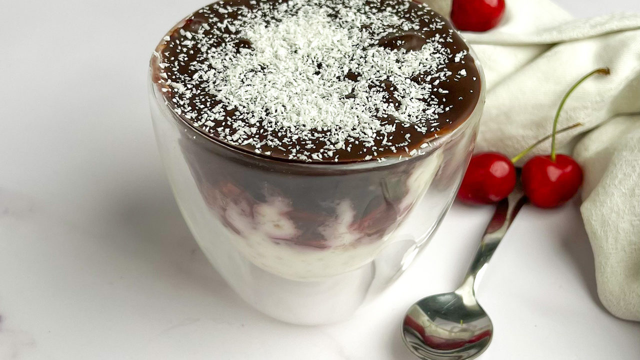 Porridge Freddo Cocco e Ciliegia